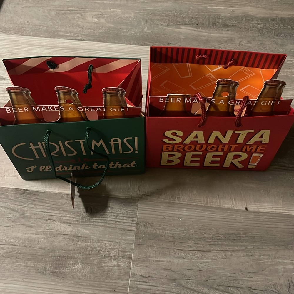 NWT heavy duty gift bags 🚨READ DESCRIPTION 🚨 - Picture 1 of 14